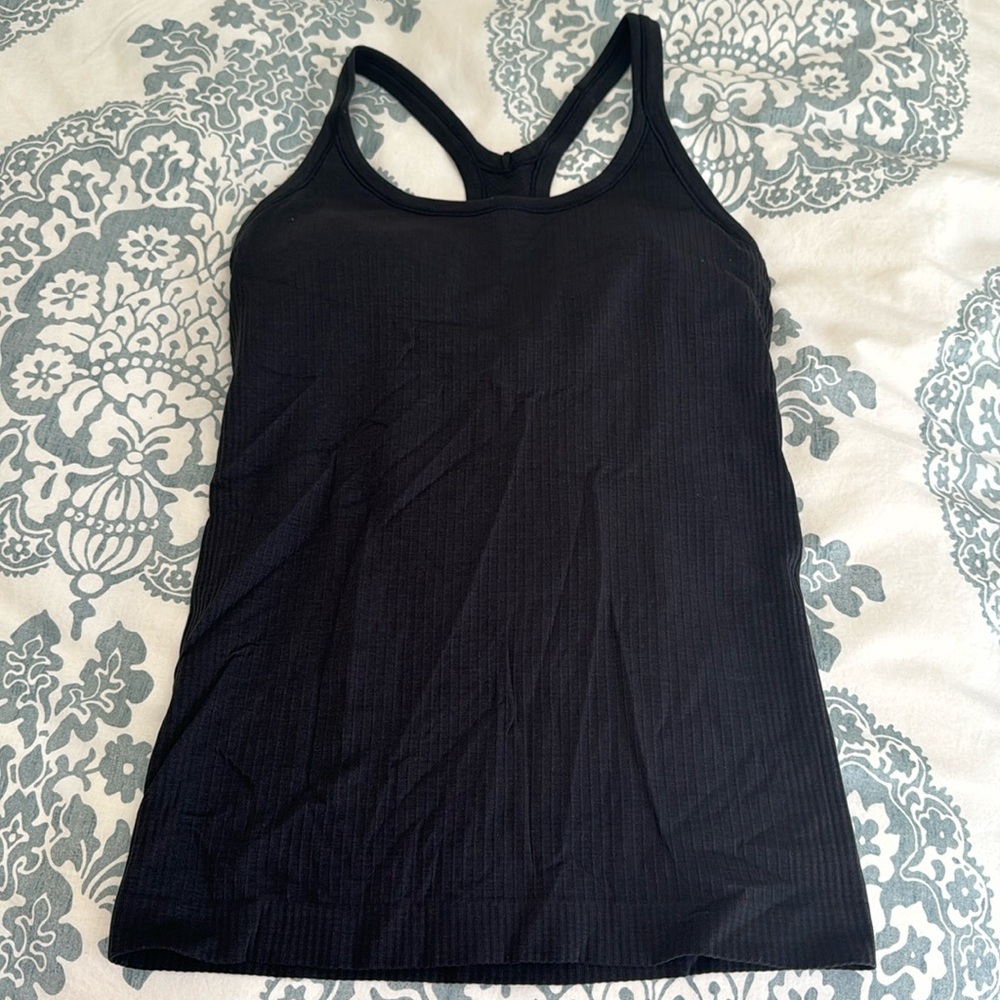 Lululemon black tank ribbed size 6